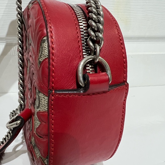 Gucci Arabesque Small Camera Bag / Red - Picture 7 of 15
